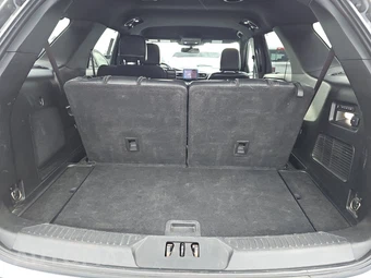 2020 Ford Explorer Limited – miniatura 17