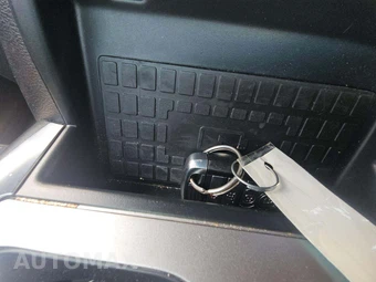 2020 Ford Explorer Limited - miniatura 8