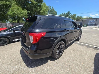 2020 Ford Explorer Limited – miniatura 3