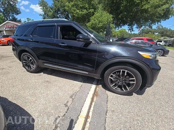 2020 Ford Explorer Limited – miniatura 4