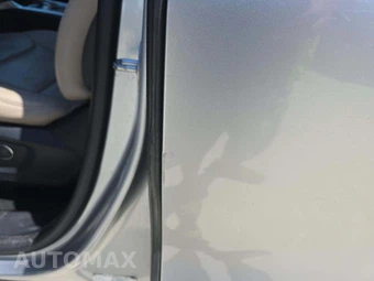 2020 Ford Explorer Limited – miniatura 20