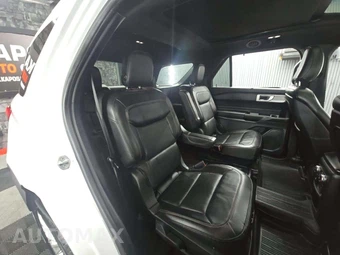 2020 Ford Explorer Limited - miniatura 17