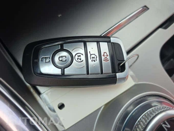 2020 Ford Explorer Limited - miniatura 8