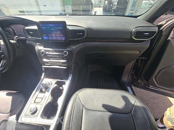 2020 Ford Explorer Limited - miniatura 20