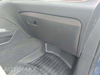 2020 Ford Explorer Limited – miniatura 21
