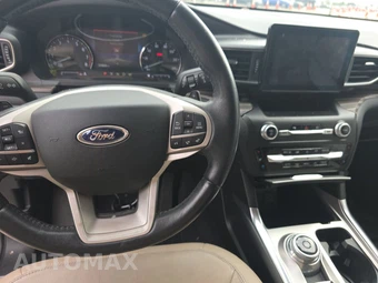 2020 Ford Explorer Limited - miniatura 11