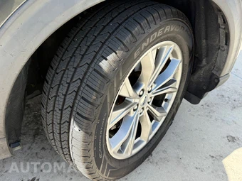 2020 Ford Explorer Limited - miniatura 12