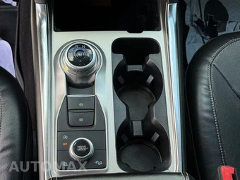 2020 Ford Explorer Limited - miniatura 22