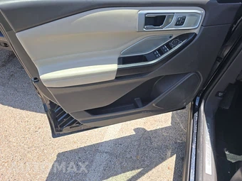 2020 Ford Explorer Platinum - miniatura 9