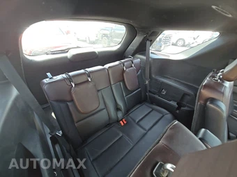 2020 Ford Explorer Platinum - miniatura 14