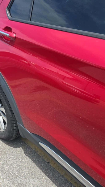 2020 Ford Explorer Platinum – miniatura 20