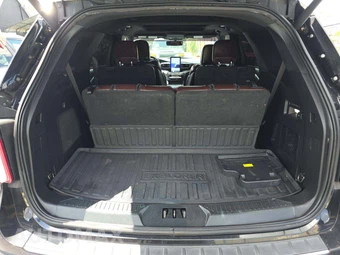 2020 Ford Explorer Platinum - miniatura 15