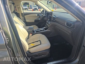 2020 Ford Explorer Platinum - miniatura 8