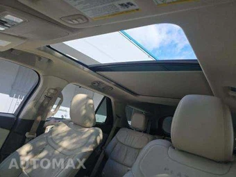 2020 Ford Explorer Platinum - miniatura 11