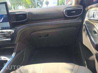 2020 Ford Explorer Platinum - miniatura 20