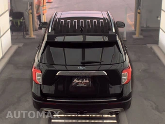2020 Ford Explorer Platinum - miniatura 5