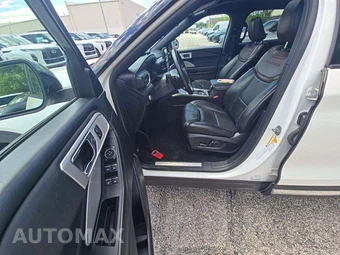 2020 Ford Explorer Platinum - miniatura 3