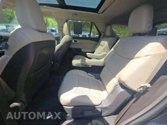 2020 Ford Explorer Platinum - miniatura 13