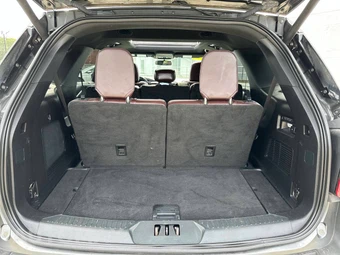 2020 Ford Explorer Platinum - miniatura 20