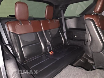 2020 Ford Explorer Platinum – miniatura 14