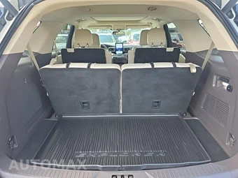 2020 Ford Explorer Platinum - miniatura 19