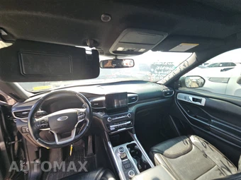 2020 Ford Explorer Platinum - miniatura 11