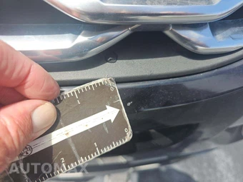 2020 Ford Explorer Platinum - miniatura 20