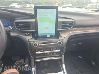 2020 Ford Explorer Platinum - miniatura 7