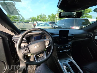 2020 Ford Explorer Platinum - miniatura 11