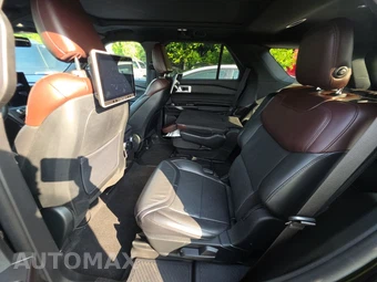 2020 Ford Explorer Platinum - miniatura 13
