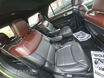 2020 Ford Explorer Platinum - miniatura 17