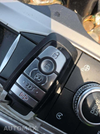 2020 Ford Explorer ST - miniatura 5