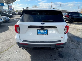 2020 Ford Explorer ST - miniatura 6