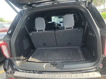 2020 Ford Explorer ST - miniatura 17