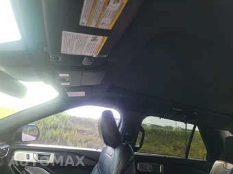 2020 Ford Explorer ST - miniatura 18