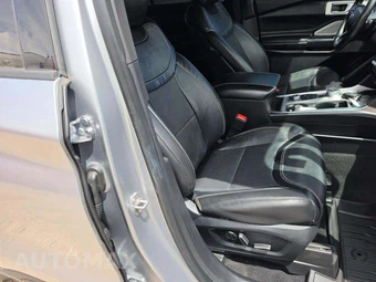 2020 Ford Explorer ST - miniatura 19