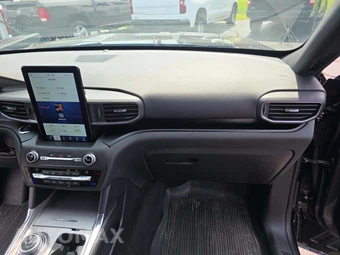 2020 Ford Explorer ST - miniatura 17