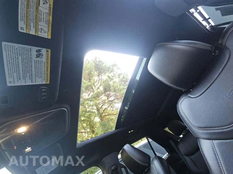 2020 Ford Explorer ST - miniatura 11
