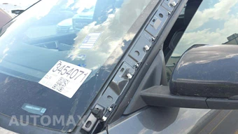 2020 Ford Explorer ST - miniatura 25
