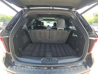 2020 Ford Explorer ST - miniatura 15