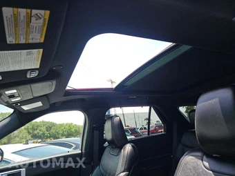 2020 Ford Explorer ST - miniatura 11