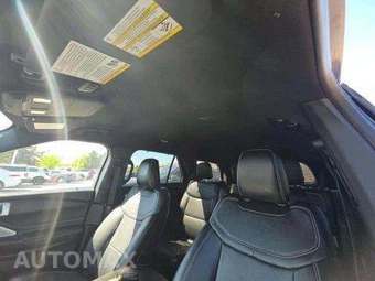 2020 Ford Explorer ST - miniatura 11