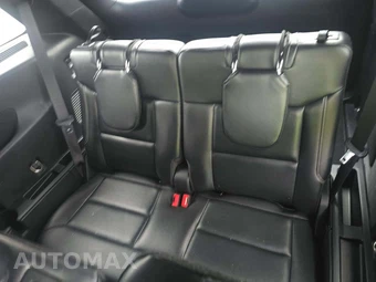 2020 Ford Explorer ST - miniatura 14