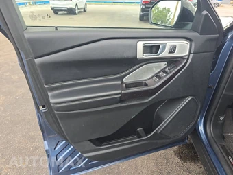 2020 Ford Explorer ST - miniatura 9