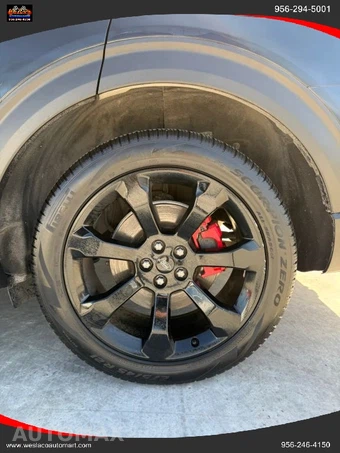 2020 Ford Explorer ST - miniatura 23