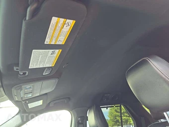 2020 Ford Explorer ST - miniatura 11