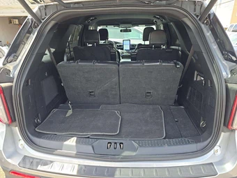 2020 Ford Explorer ST - miniatura 15
