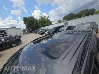 2020 Ford Explorer ST - miniatura 12