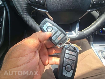 2020 Ford Explorer ST - miniatura 8