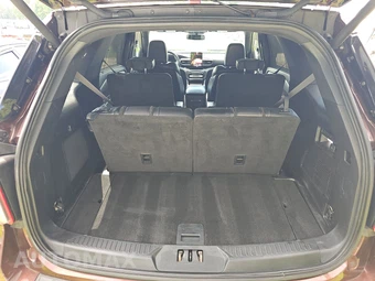 2020 Ford Explorer ST - miniatura 17